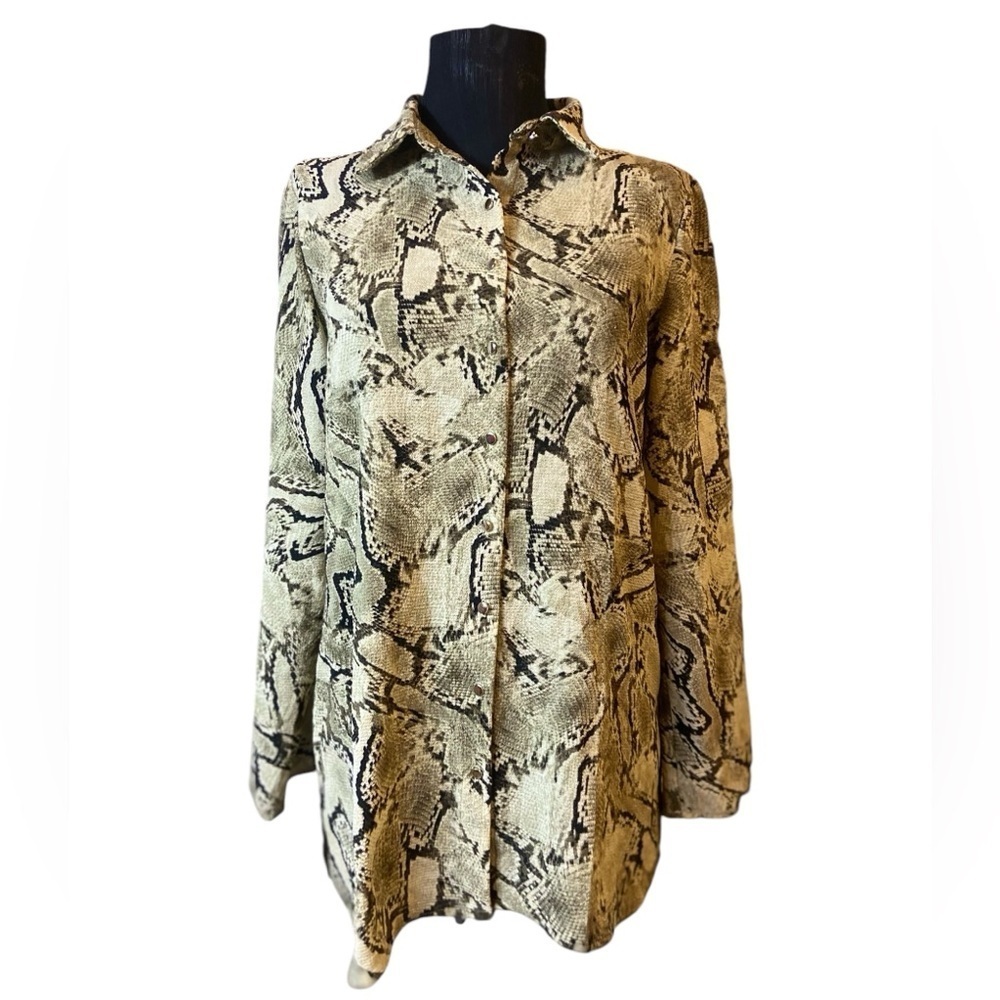 Counterparts Women's Animal Print Button-down Blouse Size Small - Picture 2 of 14